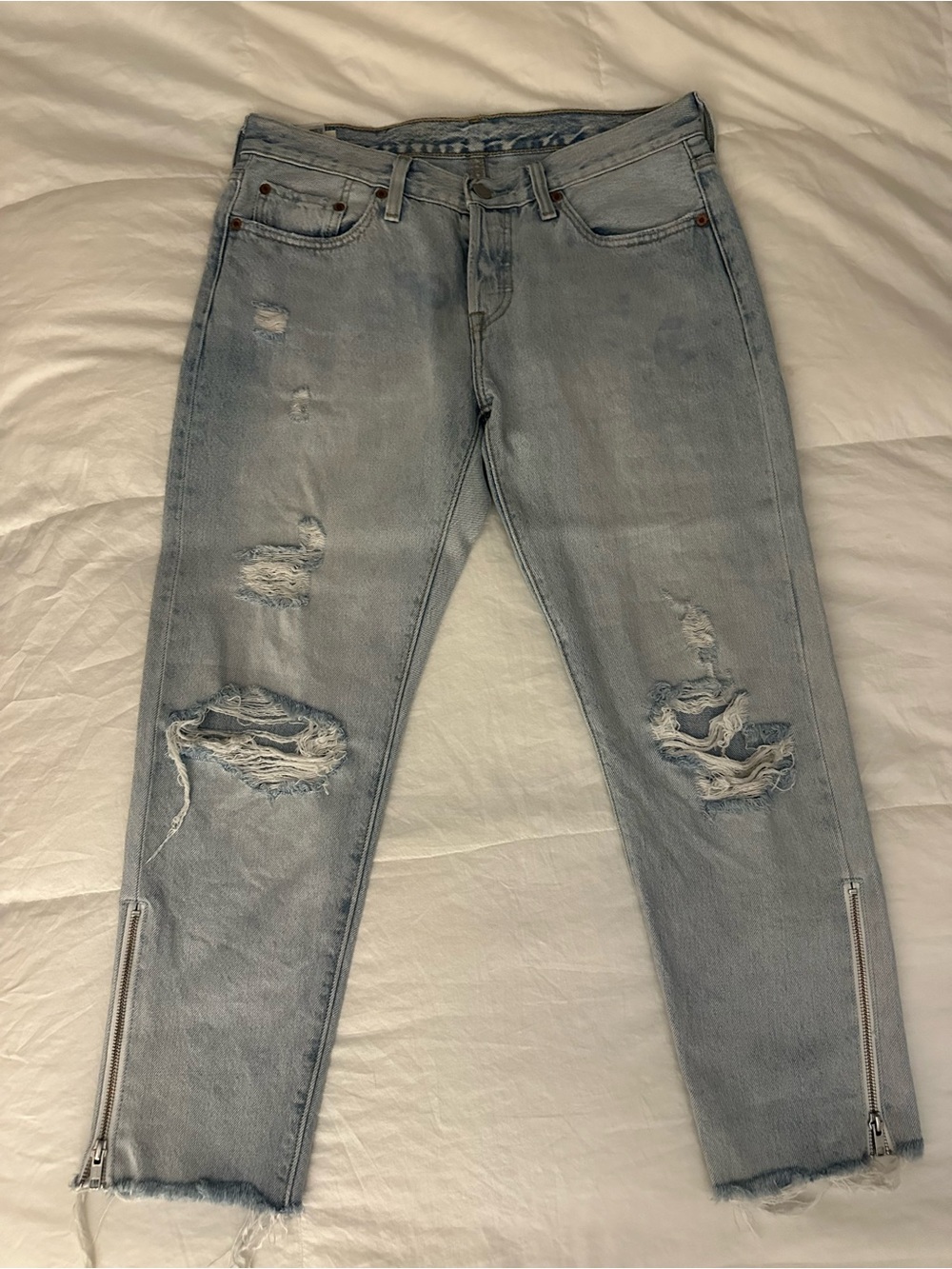 Levi’s Light Wash Distressed Women’s Jeans with Ankle Zips